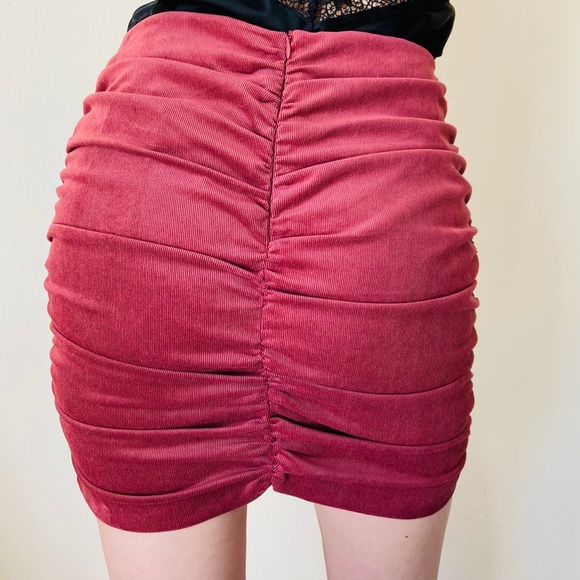 Zara marsala red draped ruched zip mini skirt saffron red - Picture 3 of 12